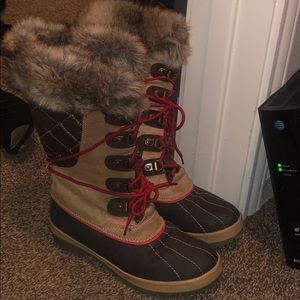 Snow Boots